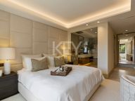 Apartment for sale in Coto Real, Marbella Golden Mile