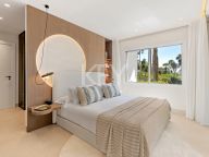 Apartment for sale in New Golden Mile, Estepona