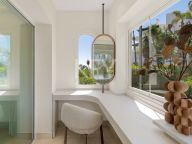 Apartment for sale in New Golden Mile, Estepona