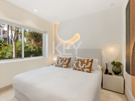 Apartment for sale in New Golden Mile, Estepona