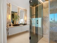 Apartment for sale in New Golden Mile, Estepona