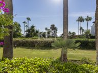Apartment for sale in New Golden Mile, Estepona