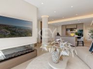 Apartment for sale in New Golden Mile, Estepona