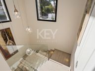 Villa for sale in Las Brisas, Nueva Andalucia