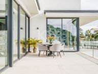 Villa for sale in Marbesa, Marbella East