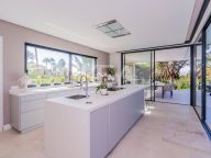 Villa for sale in Marbesa, Marbella East