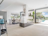 Villa for sale in Marbesa, Marbella East