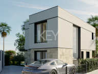 Villa for sale in El Campanario, Estepona