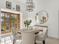 Villa for sale in El Madroñal, Benahavis