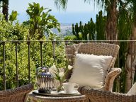 Villa for sale in El Madroñal, Benahavis