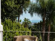 Villa for sale in El Madroñal, Benahavis