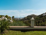 Villa for sale in El Madroñal, Benahavis