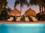 Villa for sale in El Madroñal, Benahavis