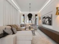 Villa for sale in El Madroñal, Benahavis