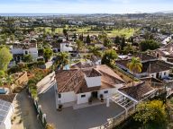 Villa for sale in Nueva Andalucia