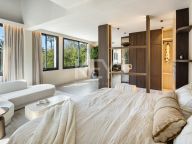 Villa for sale in Nueva Andalucia