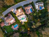 Villa for sale in Nueva Andalucia