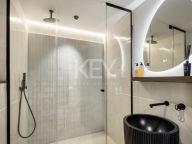 Villa for sale in Nueva Andalucia