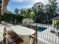 Villa for sale in Nueva Andalucia