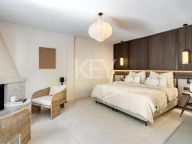 Villa for sale in Nueva Andalucia