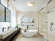 Villa for sale in Nueva Andalucia