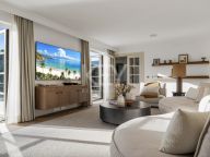 Villa for sale in Nueva Andalucia