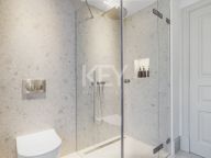 Villa for sale in Nueva Andalucia