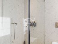 Villa for sale in Nueva Andalucia