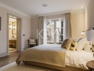 Villa for sale in Nueva Andalucia