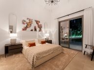 Villa for sale in La Cerquilla, Nueva Andalucia