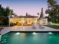 Villa for sale in La Cerquilla, Nueva Andalucia