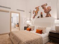 Villa for sale in La Cerquilla, Nueva Andalucia