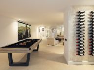 Villa for sale in El Paraiso, Estepona