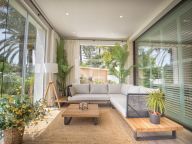 Villa en venta en El Paraiso, Estepona