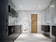 Villa en venta en El Paraiso, Estepona