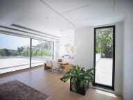 Villa en venta en El Paraiso, Estepona