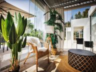 Villa en venta en El Paraiso, Estepona