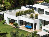 Villa en venta en El Paraiso, Estepona