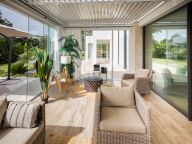 Villa en venta en El Paraiso, Estepona