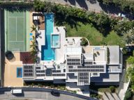 Villa en venta en El Paraiso, Estepona