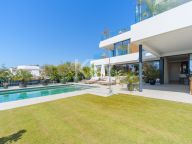 Villa en venta en Marbesa, Marbella Este