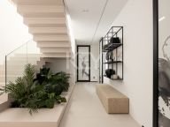 Villa for sale in El Madroñal, Benahavis