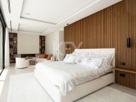 Villa for sale in El Madroñal, Benahavis