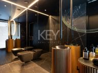 Villa for sale in El Madroñal, Benahavis