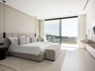 Villa for sale in El Madroñal, Benahavis