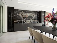 Villa for sale in El Madroñal, Benahavis