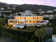 Villa for sale in El Madroñal, Benahavis