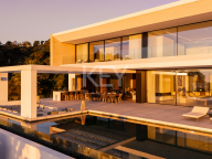 Villa for sale in El Madroñal, Benahavis