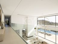 Villa for sale in El Madroñal, Benahavis