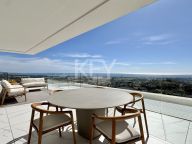 Apartment for sale in La Quinta, Benahavis